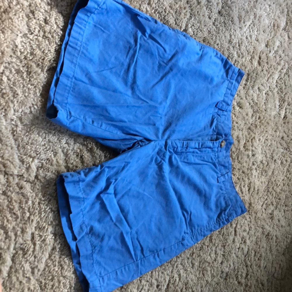 Blue Kahki Vineyard vines shorts